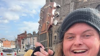 ENGLISH MUSICIAN SINGS YOUR SONGS!
