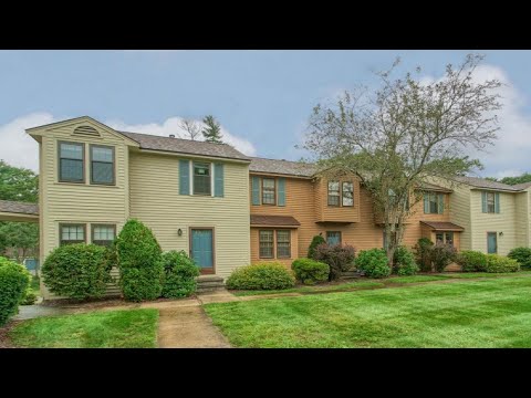 182 Apache Way, Tewksbury, MA Presented by Ron Carpenito.