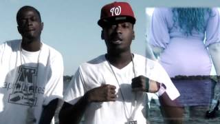 LA The Darkman   Split Your Mask  Fucking With The Best feat  Willie The Kid