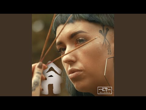 Divina (feat. Zack Walters)