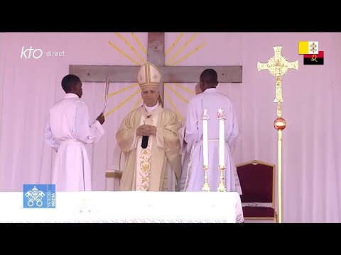 Messe présidée par le pape #LéonXIV sur l’esplanade de Saurimo #PapeenAngola