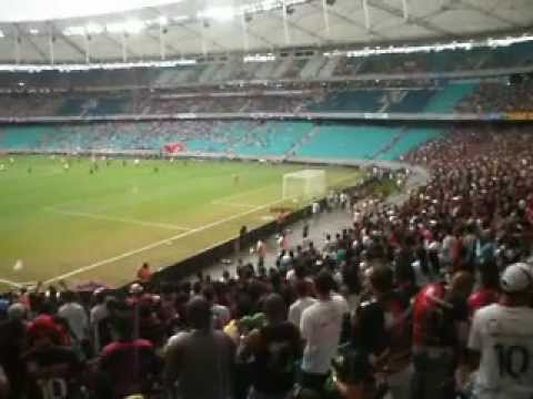 Torcida do Vitória - Vitória 2x1 bahia 28/04/13 (canto "Dale Leão")