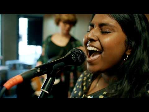 Mira fortæller om HF