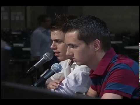 WCG 2010 GF Warcraft 3 Final, Set 1 | Grubby vs ReMinD