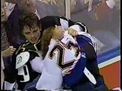 Todd Harvey vs Chris Kenady