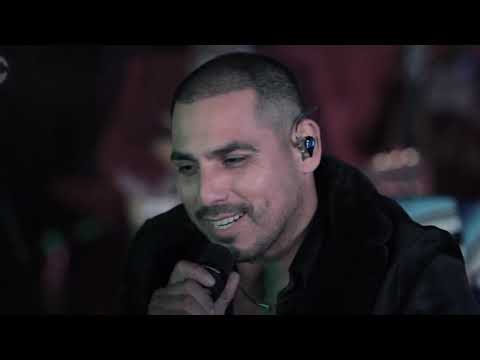 Espinoza Paz - Sin Mirar Atrás (En Vivo)