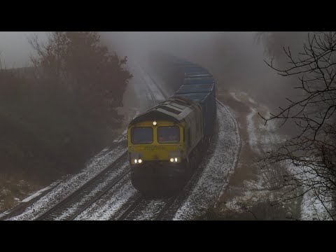 Freightliner Class 66 No. 66528 on 6F33 Bredbury - Runcorn Folly Lane @ Cow Lane on 30.12.20 - HD