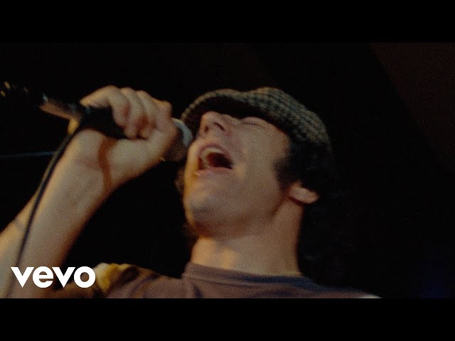 AC/DC - Hells Bells (Official 4K Video) AC/DC - Hells Bells (Official 4K Video)