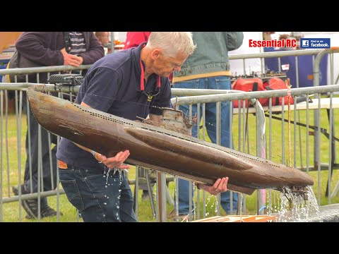 SERIOUSLY BIG RC SUBMARINE !!!