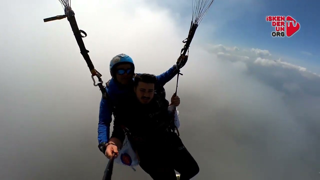 İskenderun'da Renkli Bir Yamaç Paraşütü Macerası…