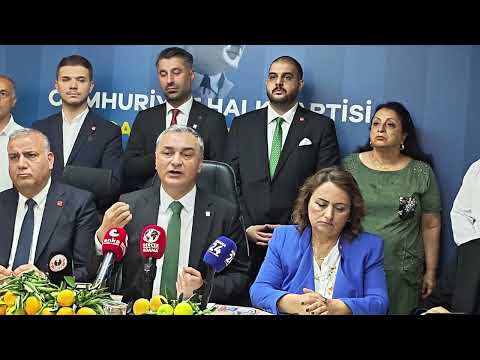 Müslüm Sarı, İzmir'in AKP'ye Geçmesiyle İlgili Özgür Özel'in Özür Dilemesi Gerektiğini Söyledi.