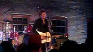 &quot;Bright Smile&quot;--Josh Ritter Live