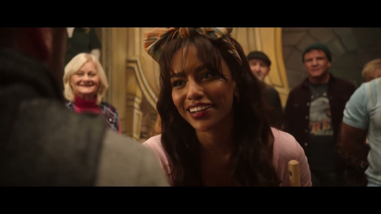 Miniature de la vidéo “Welcome to Stoneford” du film Tinsel Town