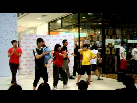 121012 KPOP Dance Off Vol 28: SNSD - Run Devil Run