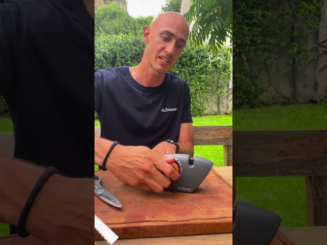 Vídeo relacionado con MOSFiATA Juego de Cuchillos con Bolsa, Set Cuchillos Cocina Profesional con Funda, Afilador y Estuche