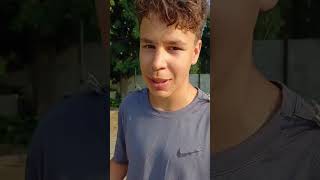 thumbnail-video-placeholder