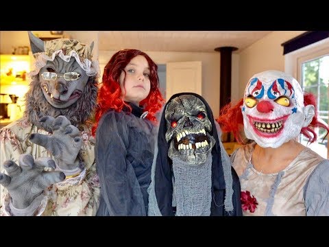 HALLOWEEN Best costumes & Scary props