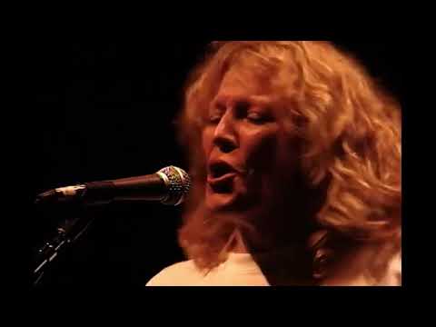 Jimmy Buffett & Marshall Chapman - "Smart Woman (In a Real Short Skirt)"