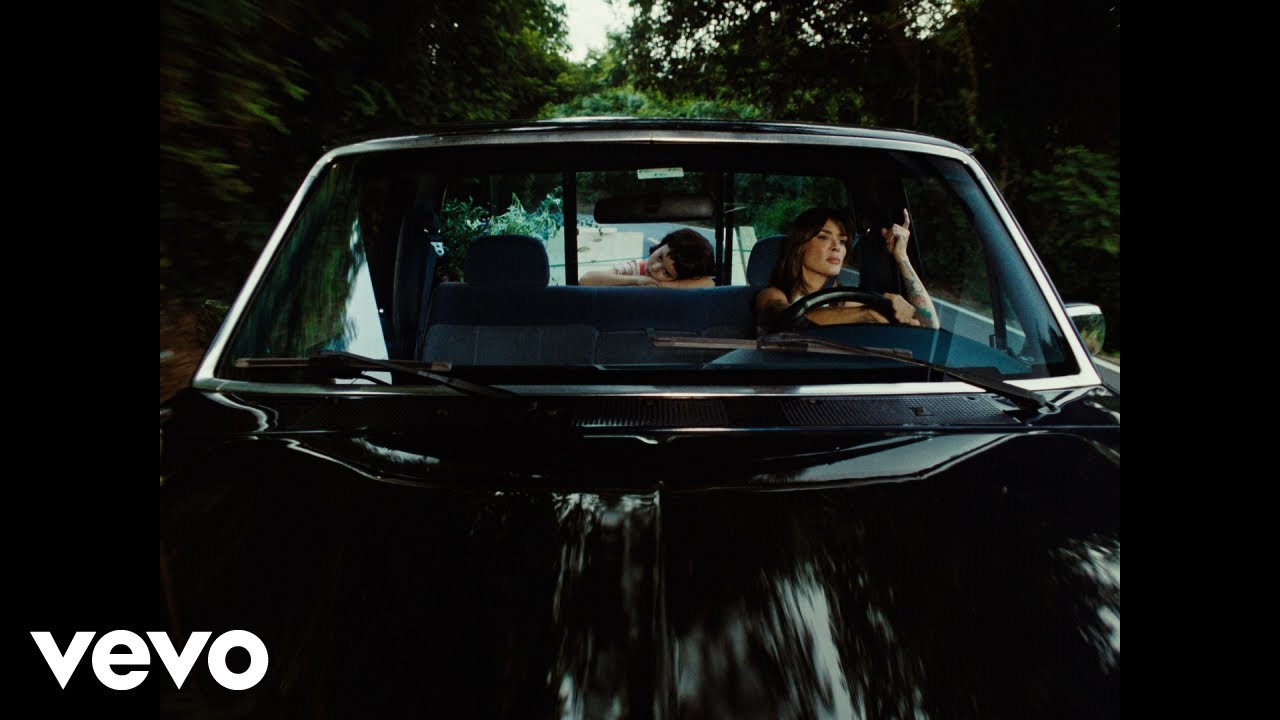 Kany García, Yuridia - La Mala Era Yo (Video Oficial)