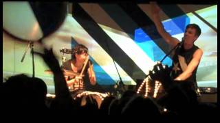 Matt &amp; Kim - &quot;It&#39;s a Fact (Printed Stained)&quot; (Live at the Triple Rock in Minneapolis on 09/10/09)