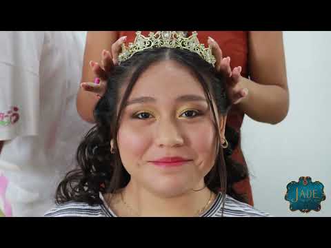 Quince Jade - Vestido dorado