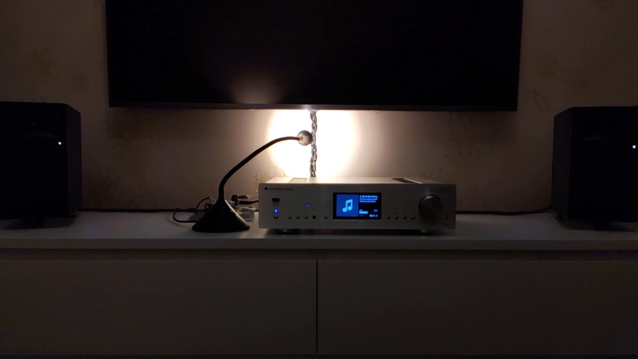 Cambridge Audio Azur 851N + JBL LSR 705p (5)