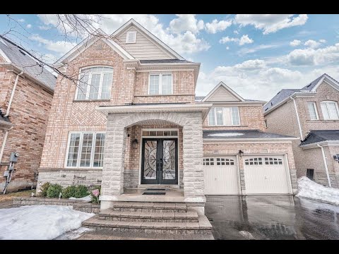 109 Decourcy Ireland Cir, Ajax, ON