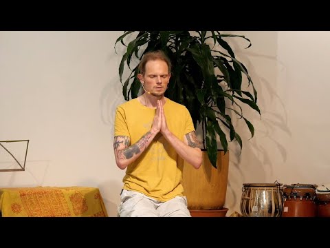 Fortgeschrittenes Pranayama mit Mahindra - Yoga Vidya - Live 6:00 - 08.08.2021