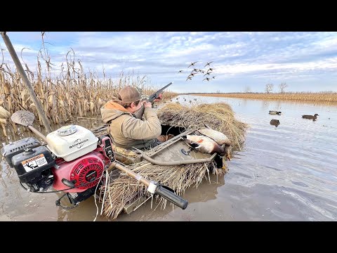 SNEAK BOAT Duck Hunting a FLOODED CORN field! (CATCH CLEAN COOK)
