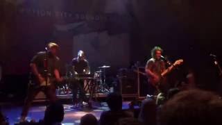 Motion City Soundtrack "Back To The Beat"/"Cambridge"/ "Capital H" (So Long Farewell, New York, NY)