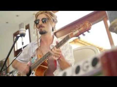 Ari[cone crew]_ Um44k _ Play - Eu Vim Pra Somar  - 128K MP3