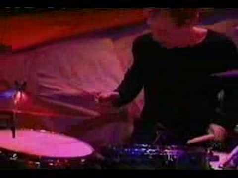 Dixie Chicks singing Goodbye Earl (Live)