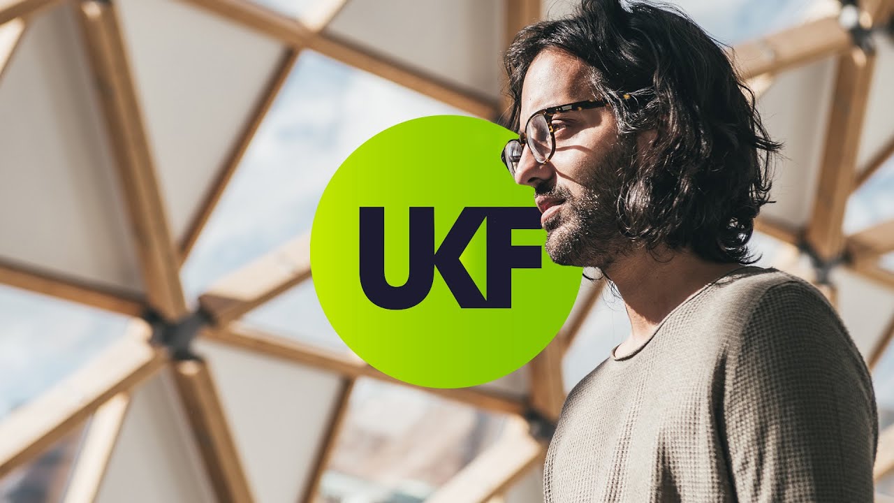 Mitekiss - Love Me, Haunt Me