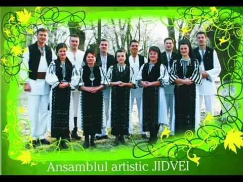 Ansamblul Jidvei Romania- La crama de la Jidvei