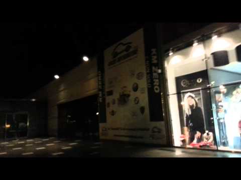 "Coda " Apple Store Carosello... ore 4.50 ! PRIMI (io) !