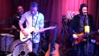 Teddy Thompson performing "Looking For A Girl" on KCRW