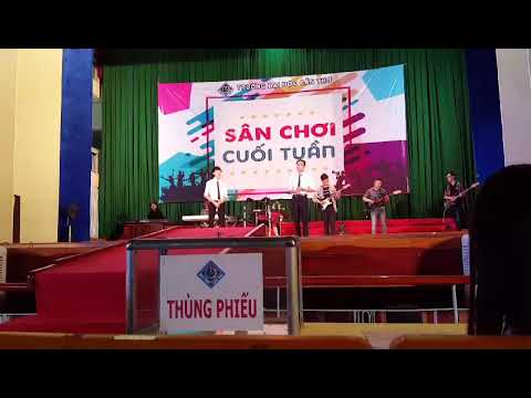 Hoang mang - (Live cover)  at Sân chơi cuối tuần