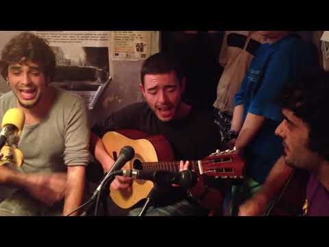 Txarango - Quan tot s'enlaira (Acústico en Radio Nikosia)