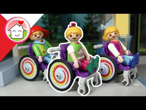 Playmobil po polsku Lenka i szkolne kółko medyczne - Rodzina Hauserow