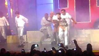 LADY GAGA - LOVE GAME/POKER FACE MEDLEY