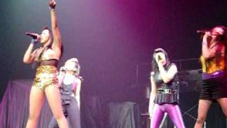 The Stunners singing Dancing around the truth @ Justin Biebers Concert in Reno,NV  7/18/10