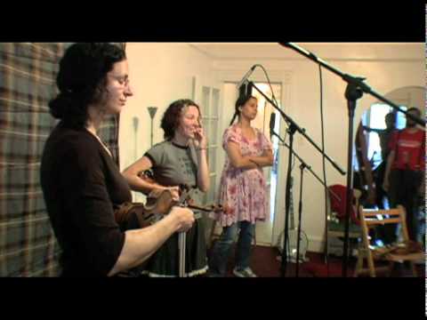 Carolina Chocolate Drops and Luminescent Orchestrii Record "Knockin'" - documentary version