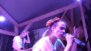 Mø - Red In The Grey (HD) - Kopparberg Urban Forest, Dalston - 02.08.14