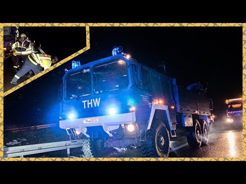 THW OSTFILDERN STAPELT SANDSÄCKE AUF BAB A8 - Folge aus Schneeschmelze und Regen - [E]