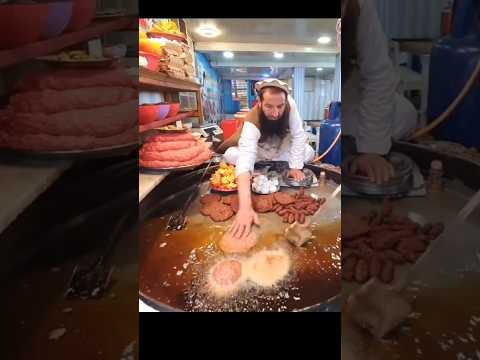 Chapli kabab's perfect duo: crunch & juicy goodness #afghanistan #shorts