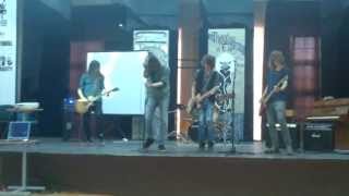 Dirty Ground - Hard To Remember (live)