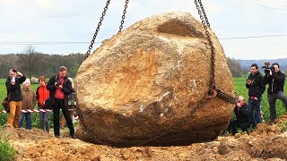preview picture of video 'Bergung eines 28 Tonnen Findlings (Gneis) bei Ostermunzel'