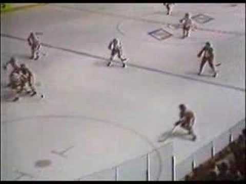 1976 Canada Cup finals - 1st two goals