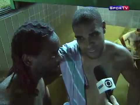 Adriano e Vagner Love se unem pelo mesmo objetivo de ir a Copa do Mundo