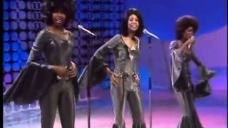 The Flirtations - &quot;Take Me In Your Arms And Love Me&quot; (Live)